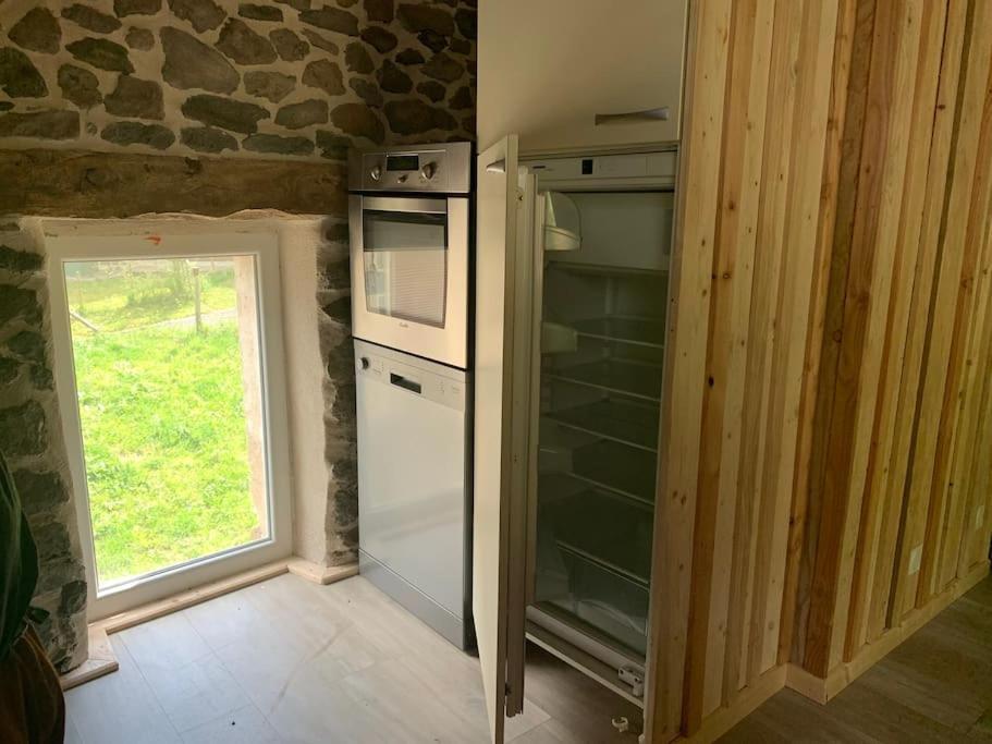 La Grange De La Gratade * Rochefort-Montagne