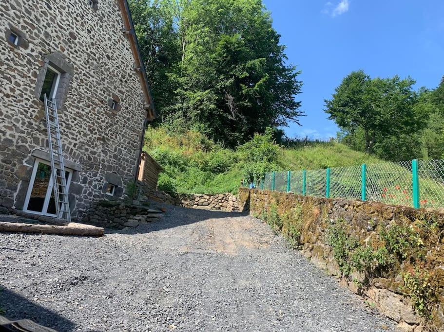 La Grange De La Gratade Rochefort-Montagne